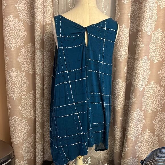 🌿 APT. 9 Green Sleeveless Flowy Top - Size XXL | RN 73277 🌿 - Picture 3 of 5